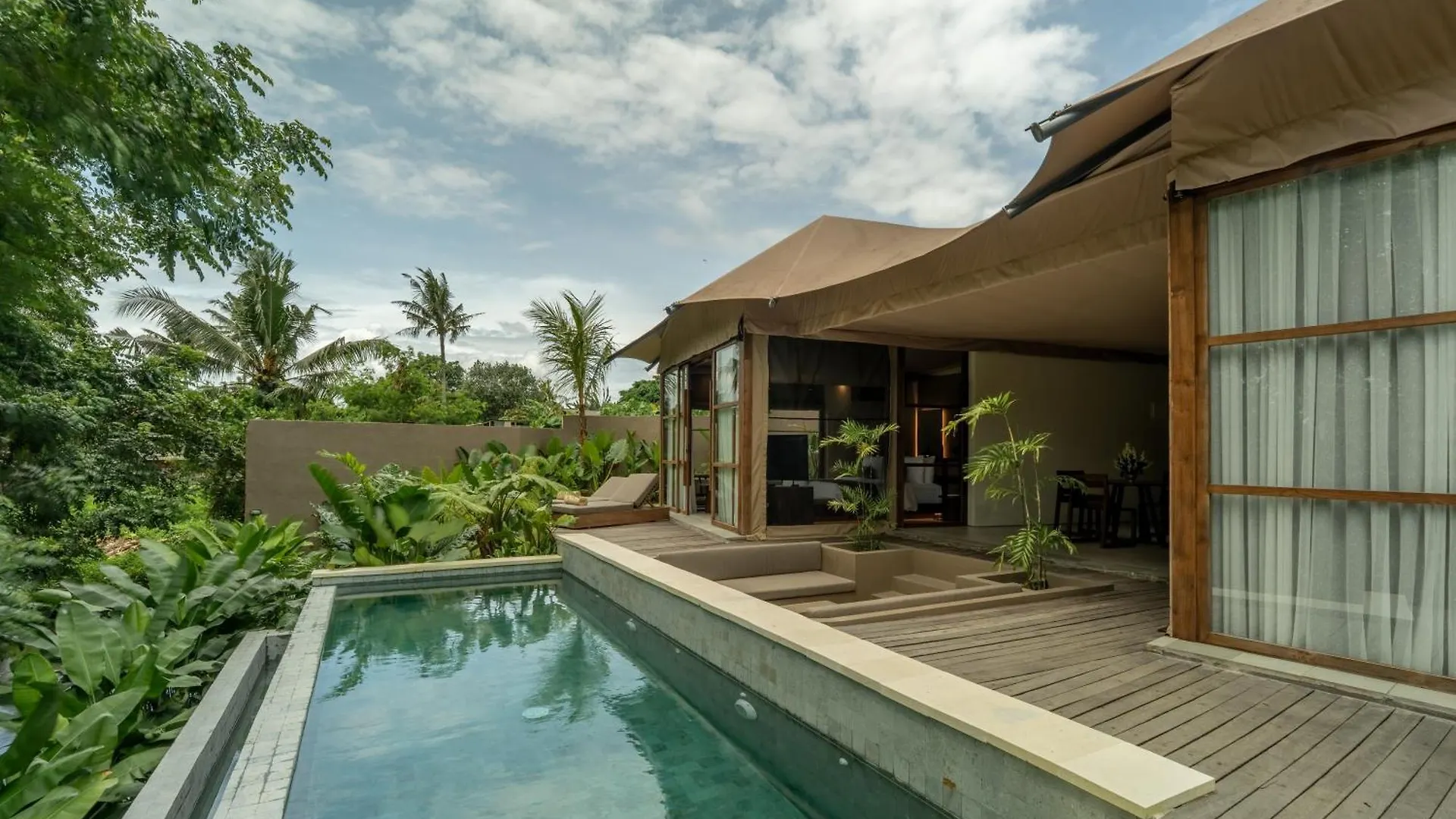 Ubud Mas Glamping Luxury Tent Villa